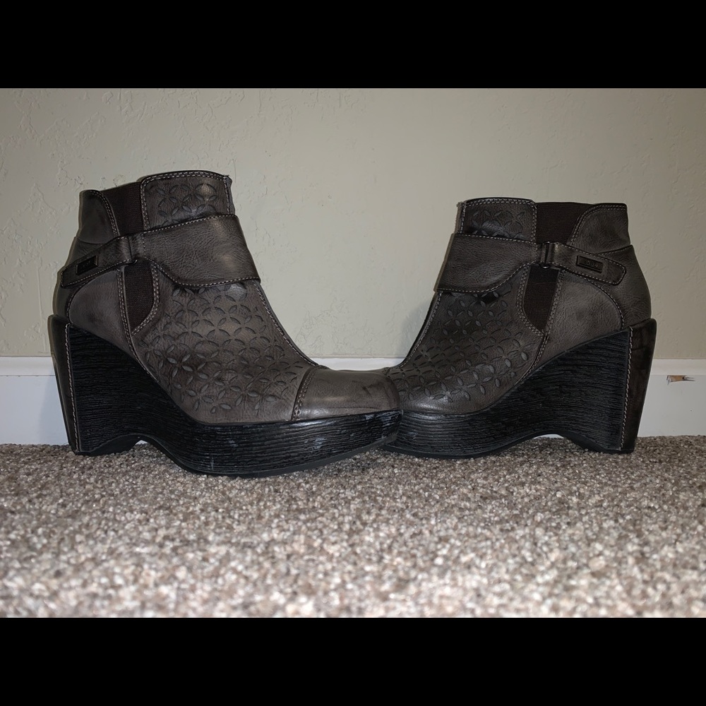 Women’s Wedges